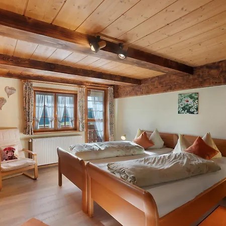 Kraehrbauernhof Mit Hofladen Alojamento de Turismo Rural